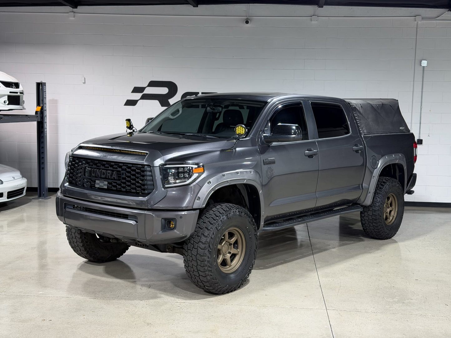Tundra Platinum 4x4 Download